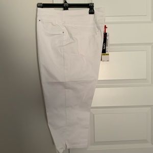 Ruby rd white Capri’s